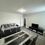 Luxury Ensuite Rooms @ Kingsley Terrace
