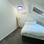 Luxury Ensuite Rooms @ Kingsley Terrace