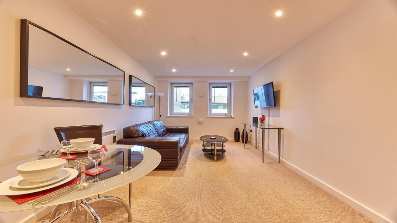 Apartment Quadrant - Unique
