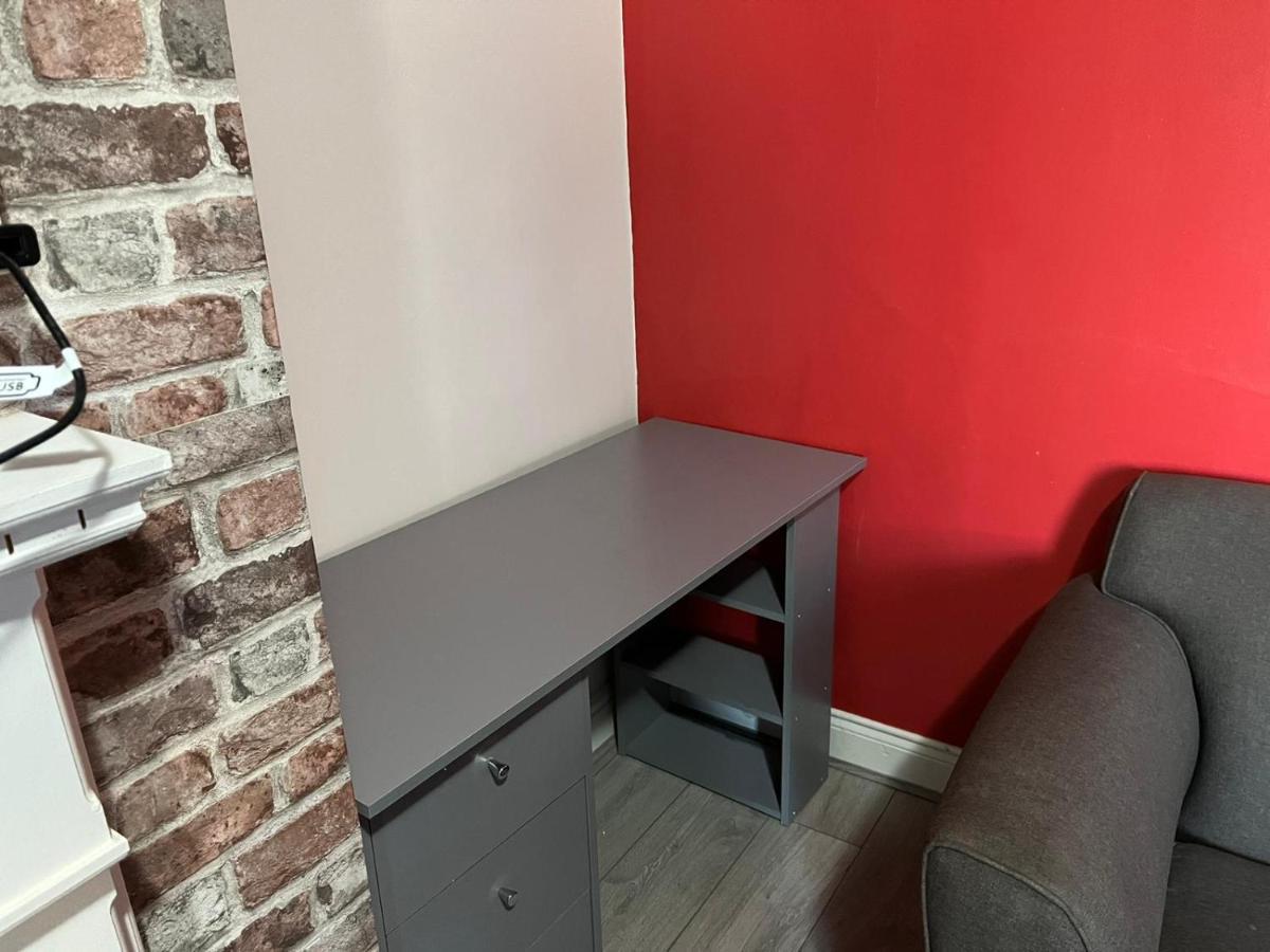 Apartment Ovington Grove 2 Fully Equipped Kitchen Free Parking 3 Bedrooms Netflix