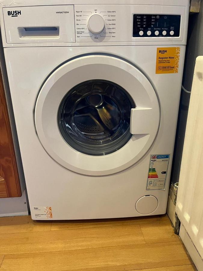 Apartment Ovington Grove 2 Fully Equipped Kitchen Free Parking 3 Bedrooms Netflix