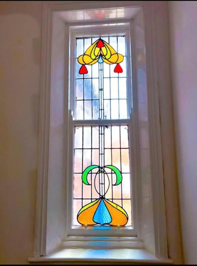 Lovely 1-bedroom Apartment, Free Street Parking Apartment *
