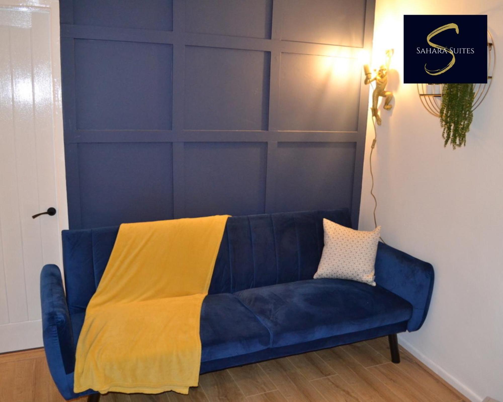 Apartment Quirky Modern Two Bedroom By Sahara Suites Short Lets & Serviced Newcastle upon Tyne