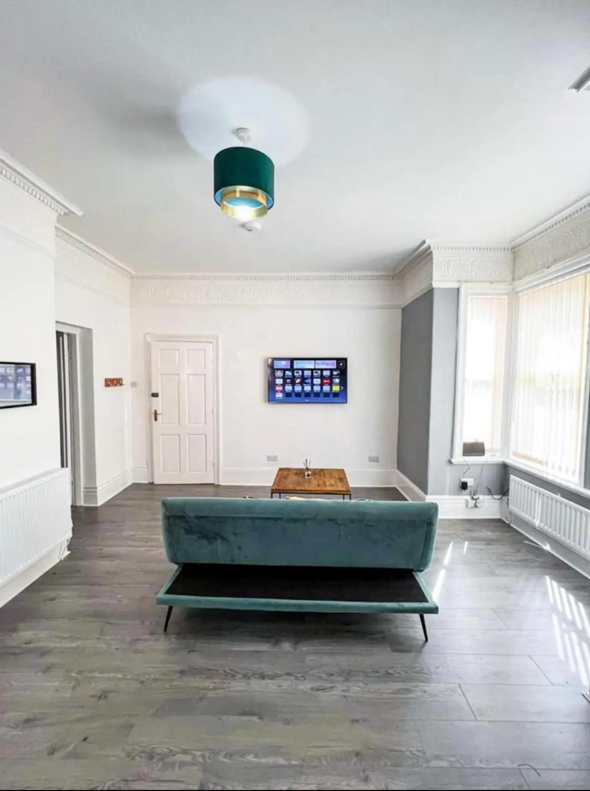 Lovely 1-bedroom Apartment, Free Street Parking Apartment *