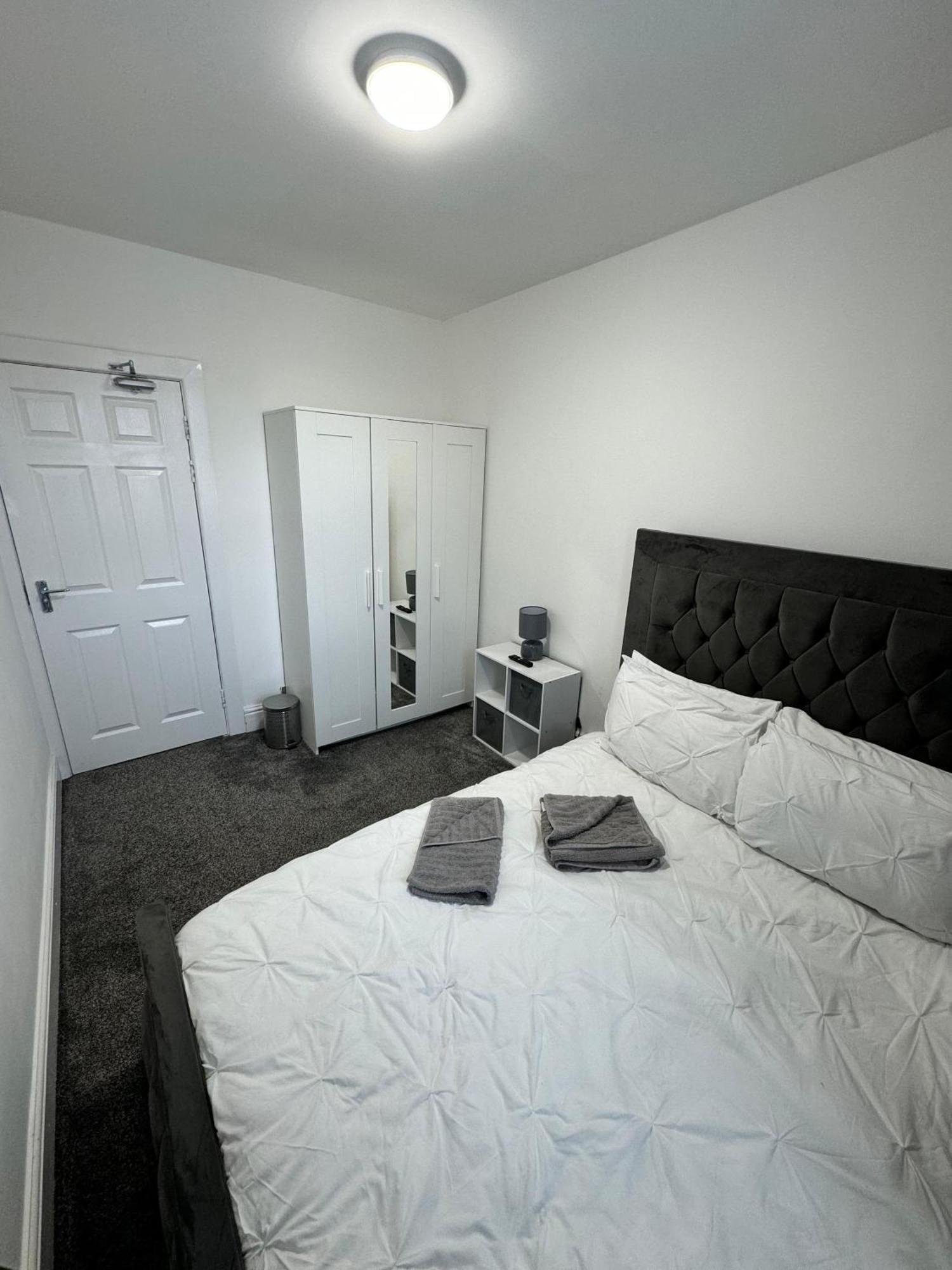 Luxury Ensuite @ Kingsley Terrace Homestay Newcastle upon Tyne
