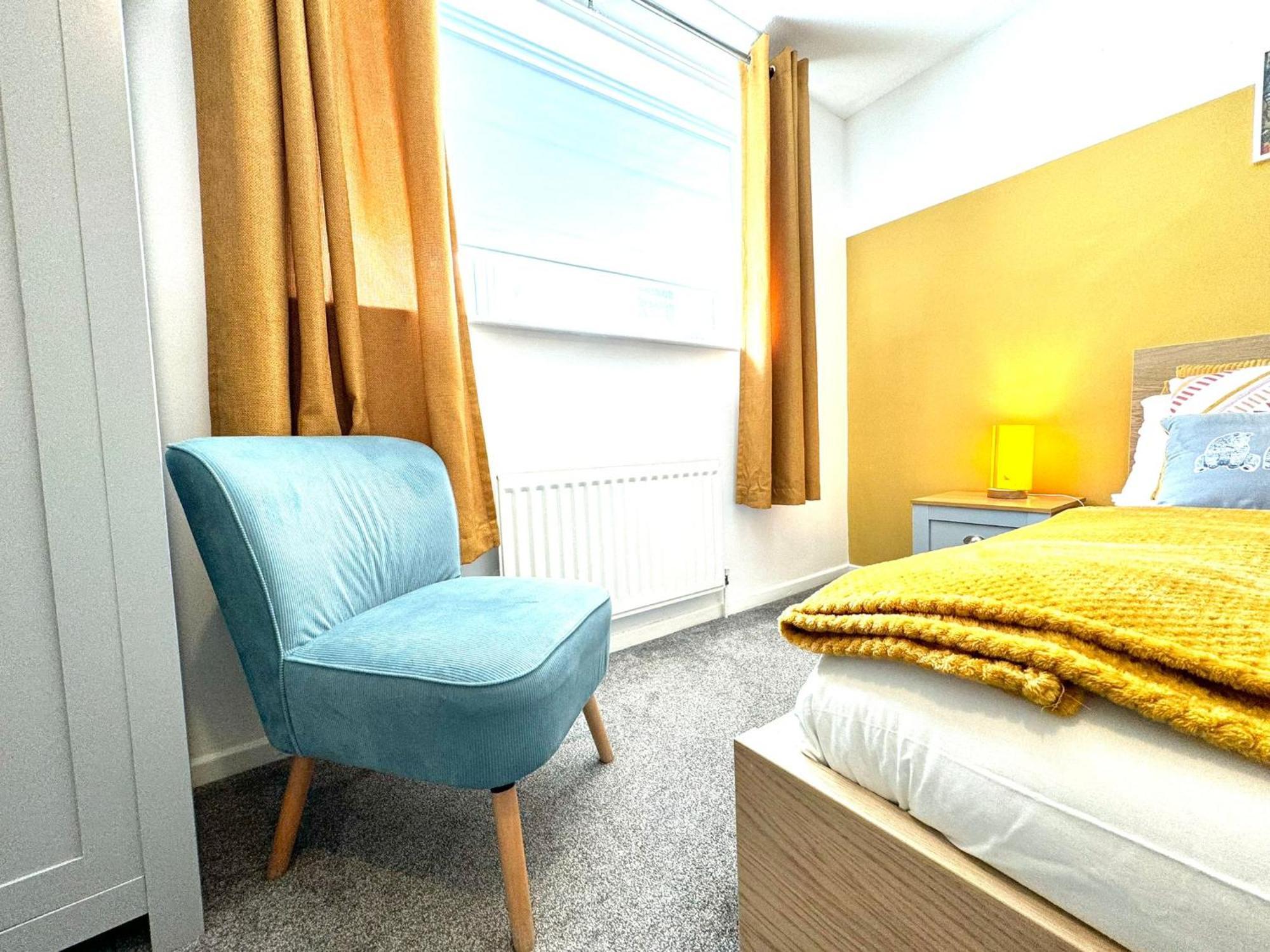The Alnham, Large 3 Bed Apartment, Close To The Apartment *
