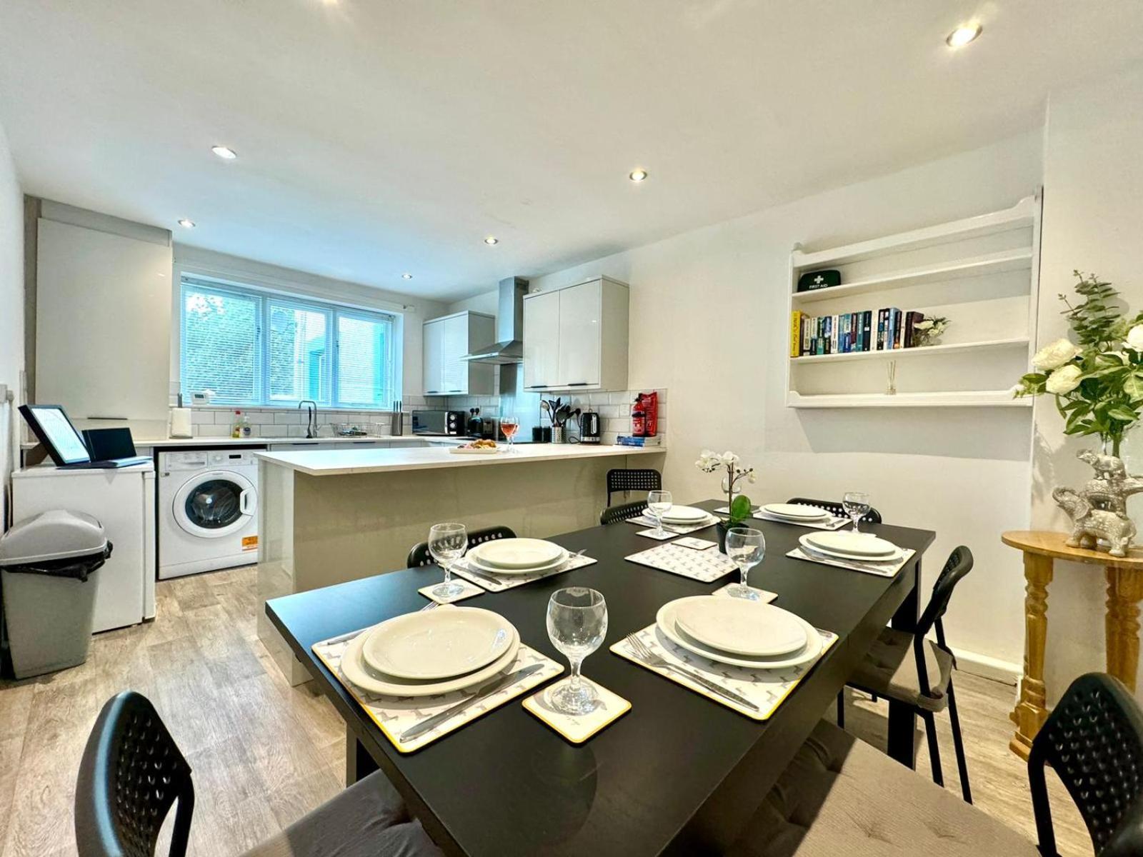 The Alnham, Large 3 Bed Apartment, Close To The Newcastle upon Tyne