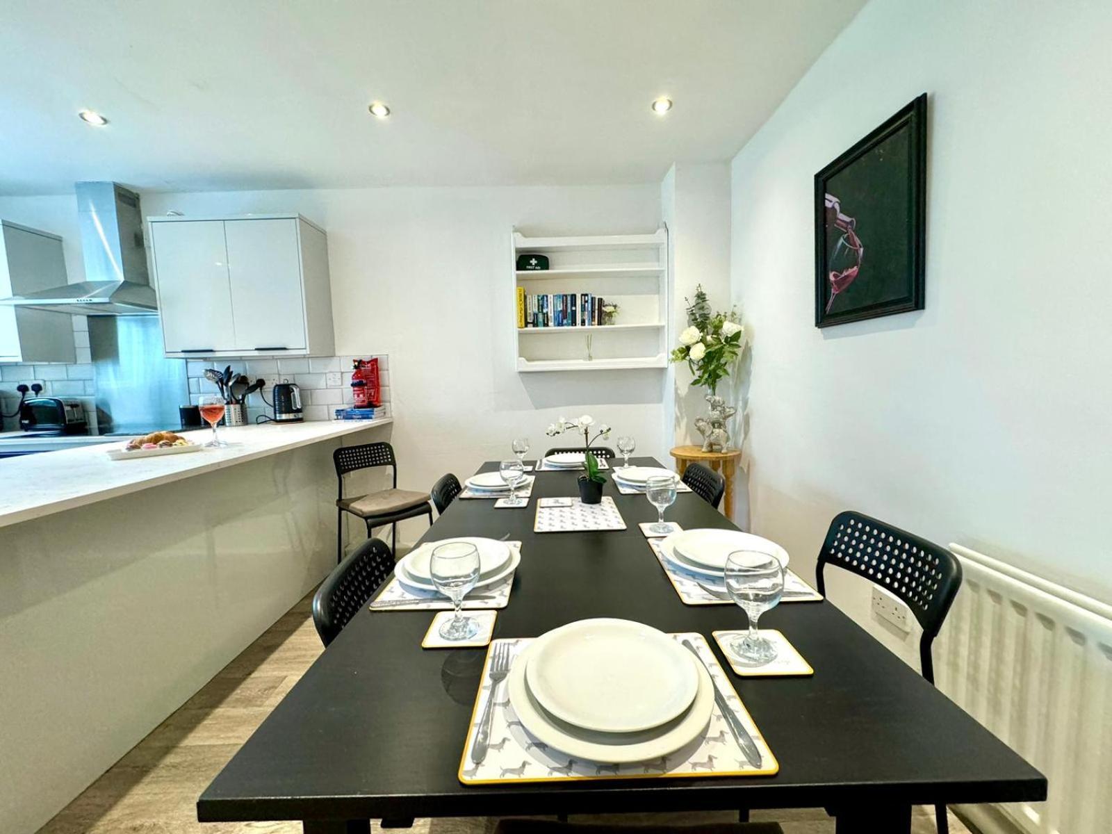 The Alnham, Large 3 Bed Apartment, Close To The Newcastle upon Tyne