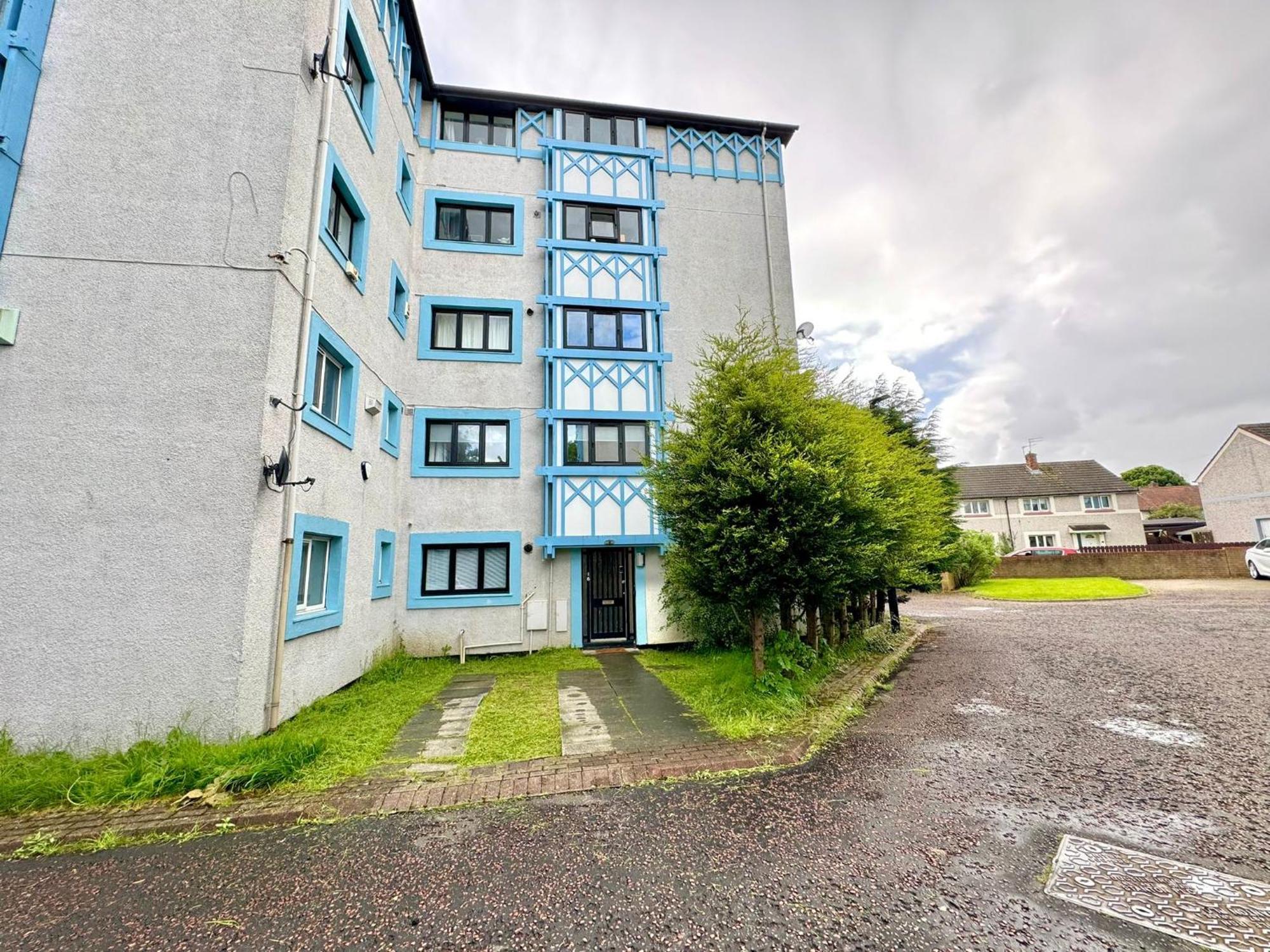 The Alnham, Large 3 Bed Apartment, Close To The
