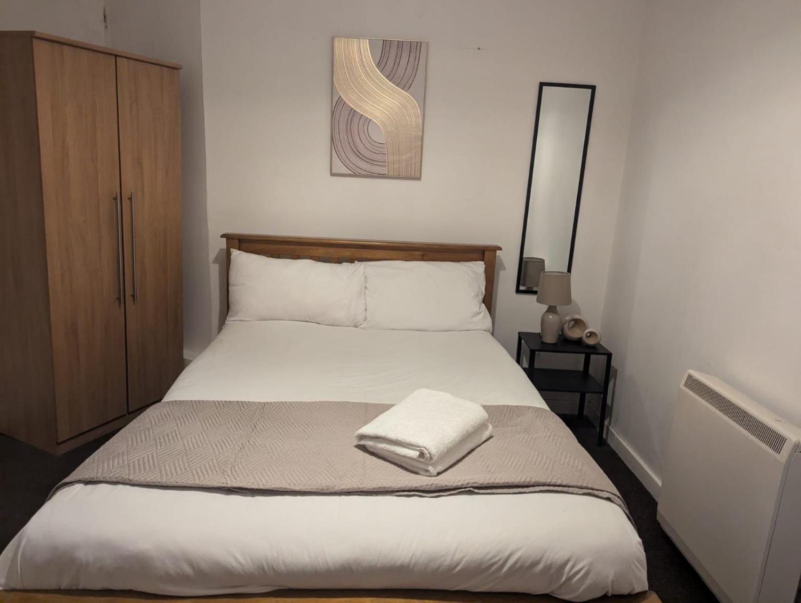 3 Bedroom Centre Powdene House