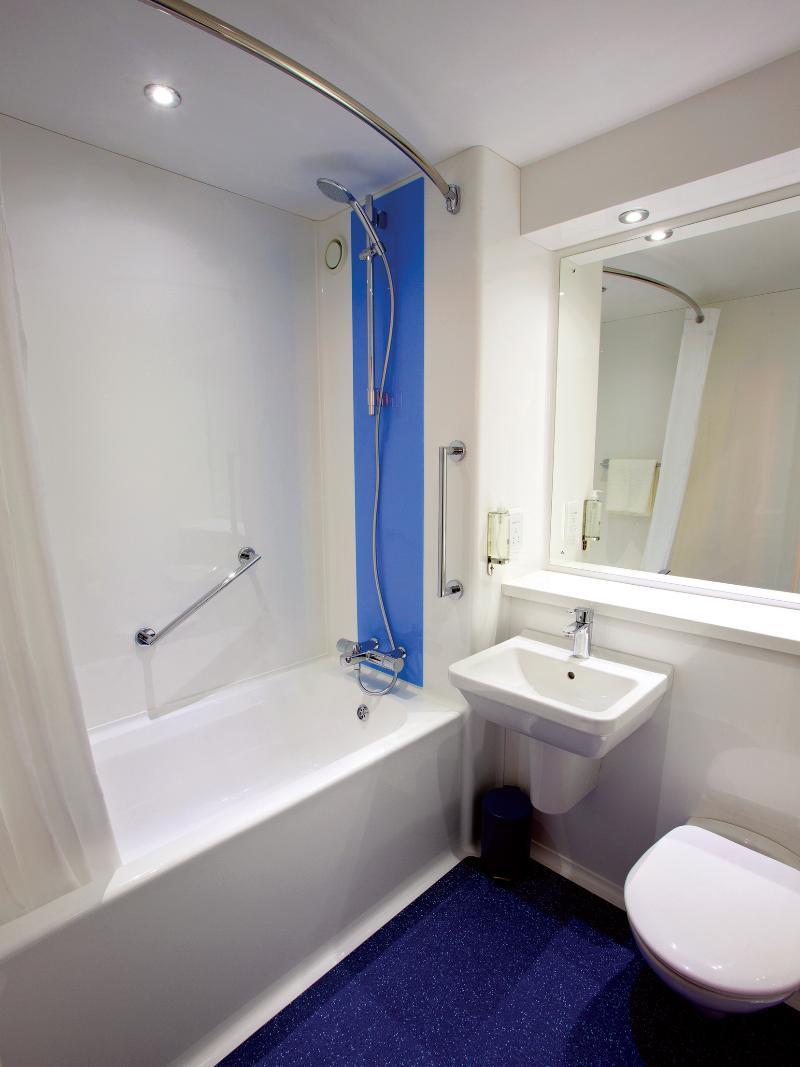 Hotel Travelodge Newcastle 3*