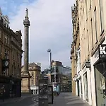 Week2Week Fabulous Newcastle City Centre Apartment