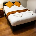5 Bedroom House Newcastle