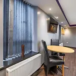 Newcastle Spacious City Centre Apartments