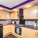 Newcastle Spacious City Centre Apartments