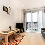 Week2Week Fabulous Newcastle City Centre Apartment