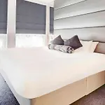 Sandman Signature Newcastle Hotel