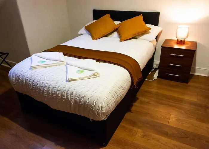 5 Bedroom House Newcastle