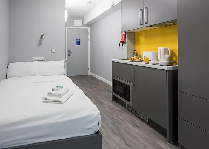 Luxurious Studios, Newcastle Upon Tyne - Sk