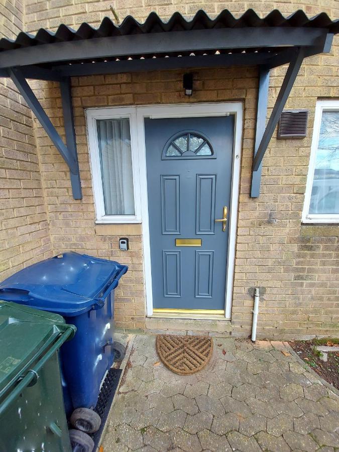 Holiday home Hamilton House - Long Savings - Business & Contractors - Free Parking *
