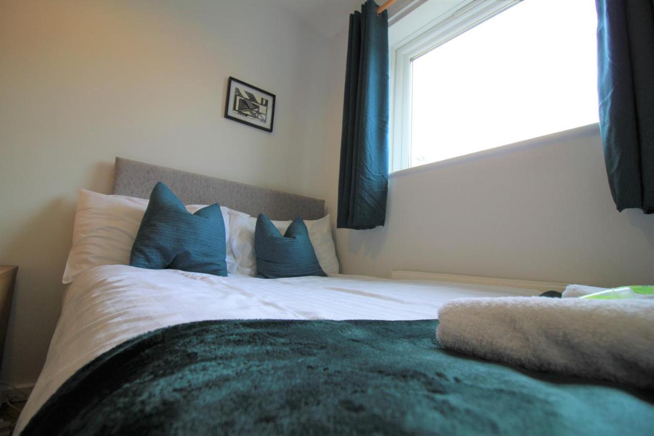 Holiday home Hamilton House - Long Savings - Business & Contractors - Free Parking *