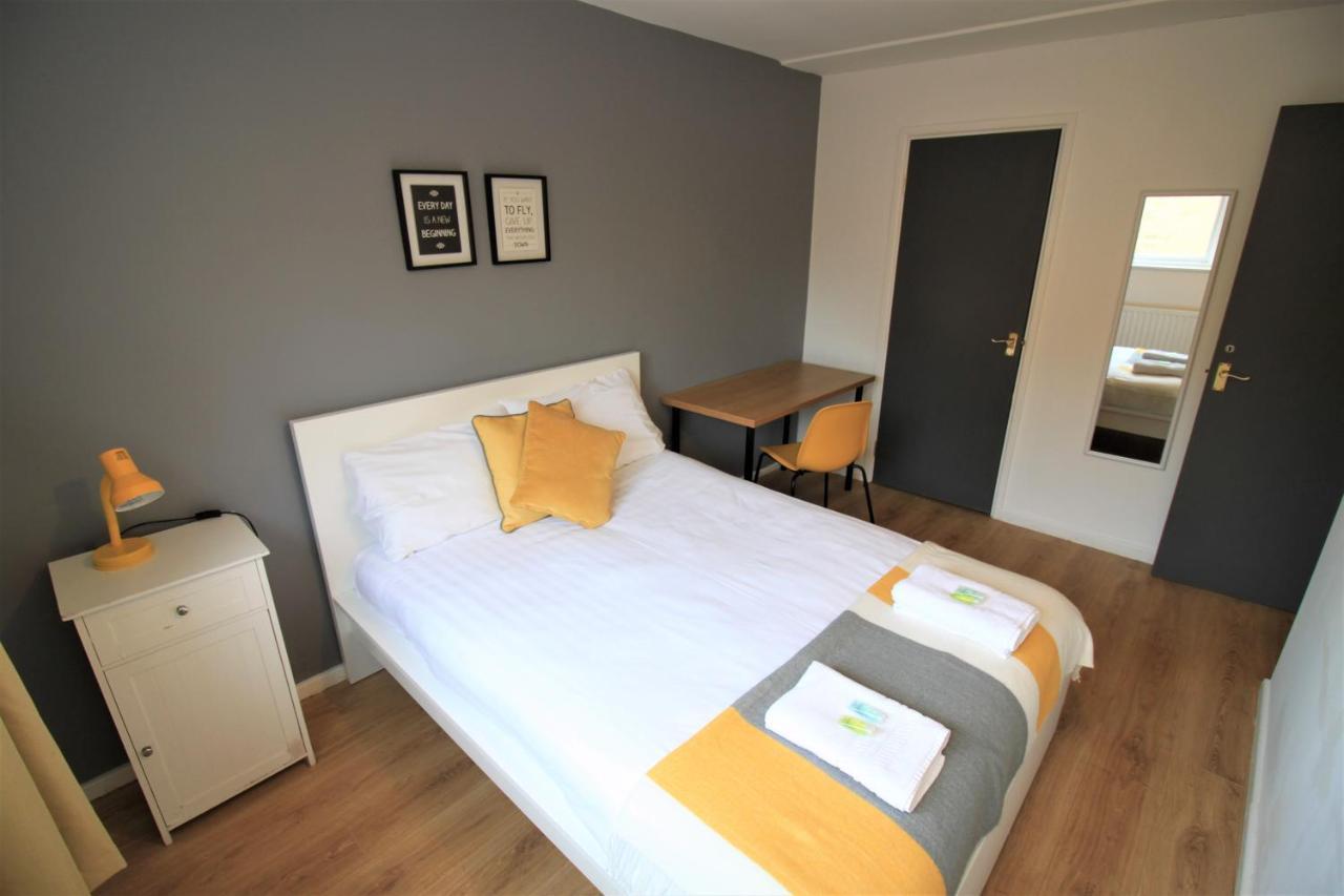 Holiday home Hamilton House - Long Savings - Business & Contractors - Free Parking