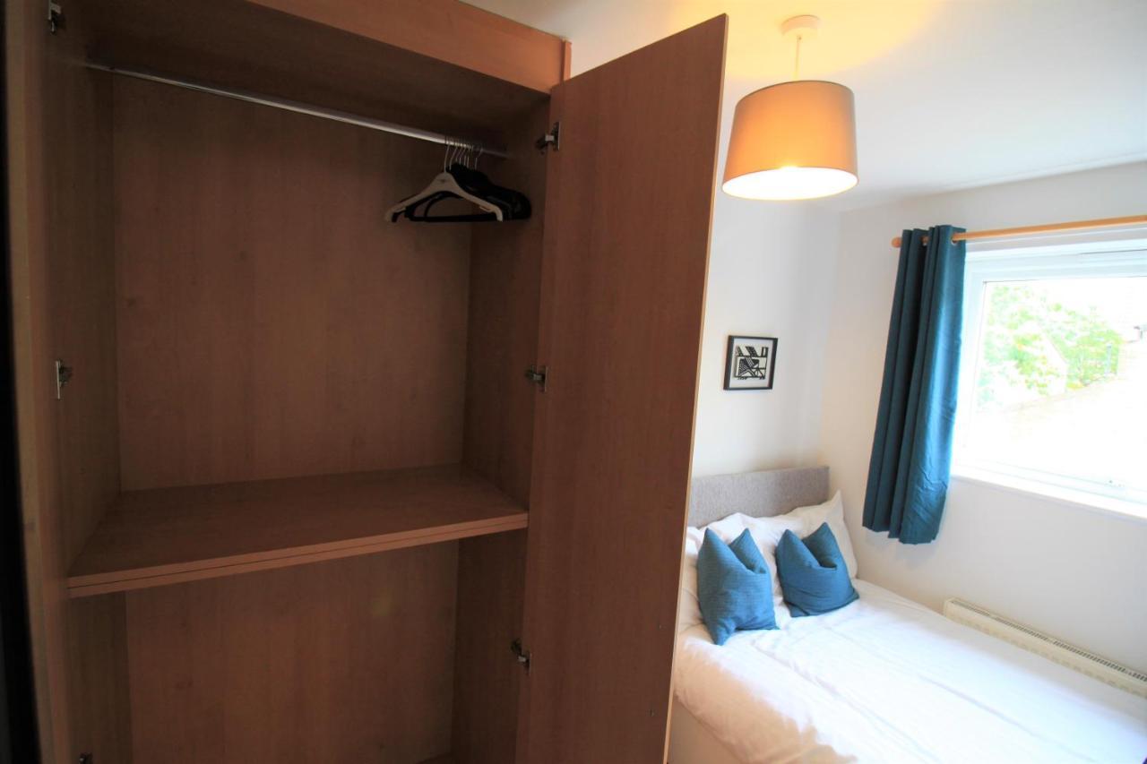 Holiday home Hamilton House - Long Savings - Business & Contractors - Free Parking *