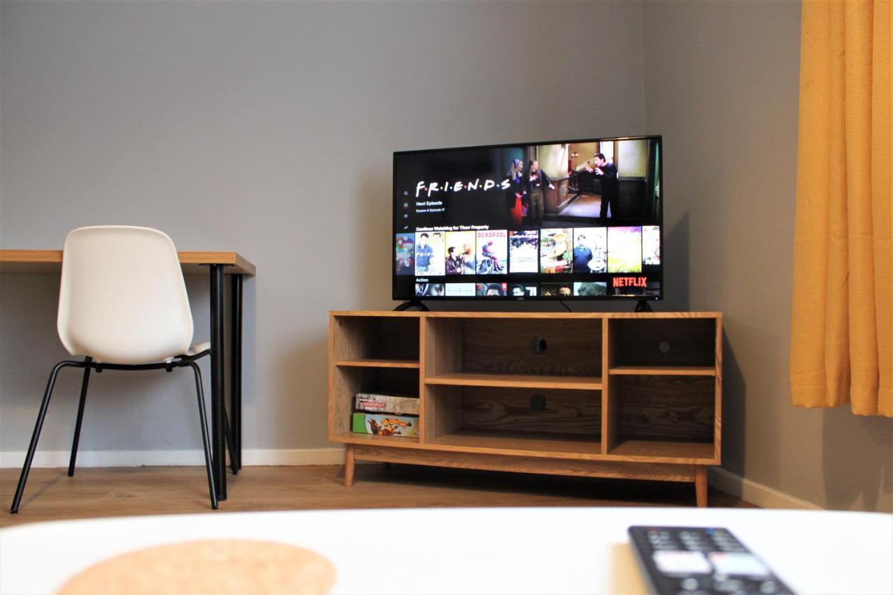 Hamilton House - Long Savings - Business & Contractors - Free Parking Holiday home