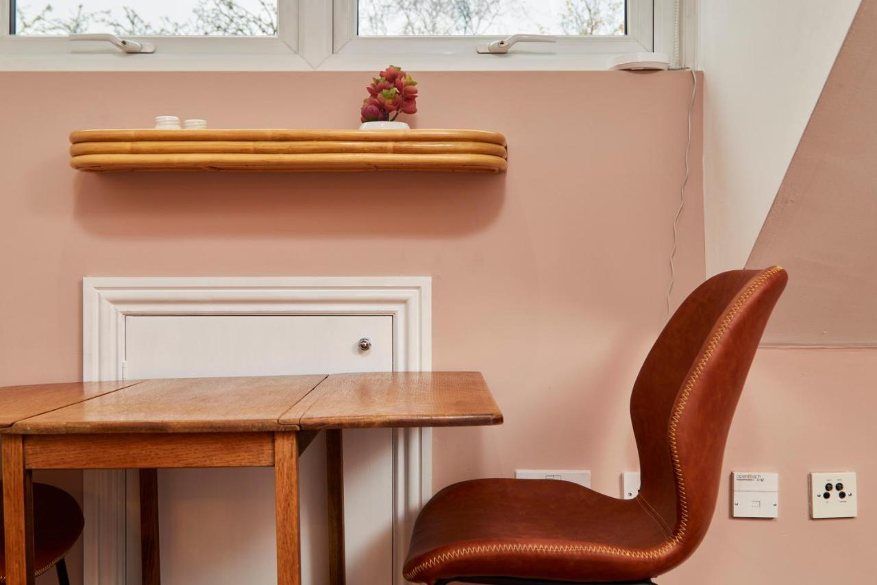 The Exquisite Gem Of - Sleeps 2 - Second Floor *