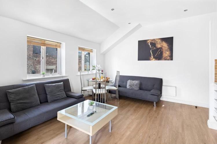 Apartment Heart Of Centre - *