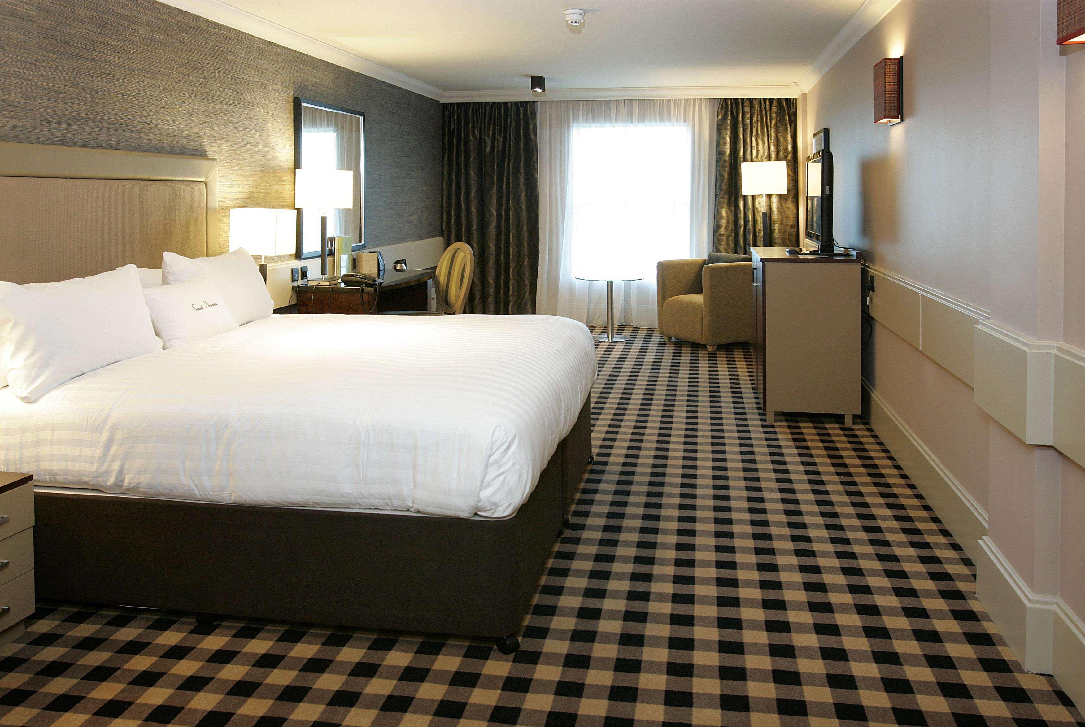Hotel Doubletree By Hilton International Airport 4*