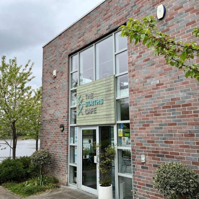 Boutique 3-bed Townhouse With Garden And Parking Newcastle upon Tyne