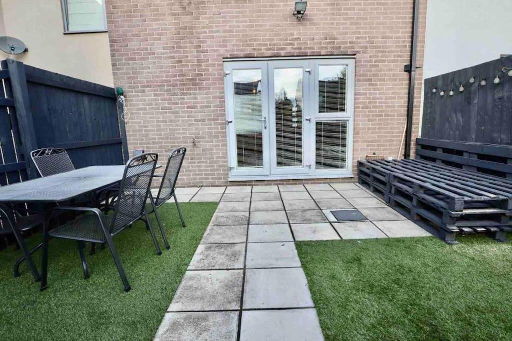 Apartment Boutique 3-bed Townhouse With Garden And Parking