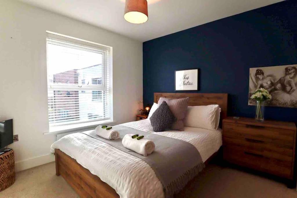 Boutique 3-bed Townhouse With Garden And Parking Newcastle upon Tyne