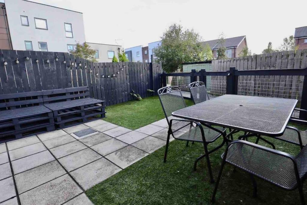 Apartment Boutique 3-bed Townhouse With Garden And Parking