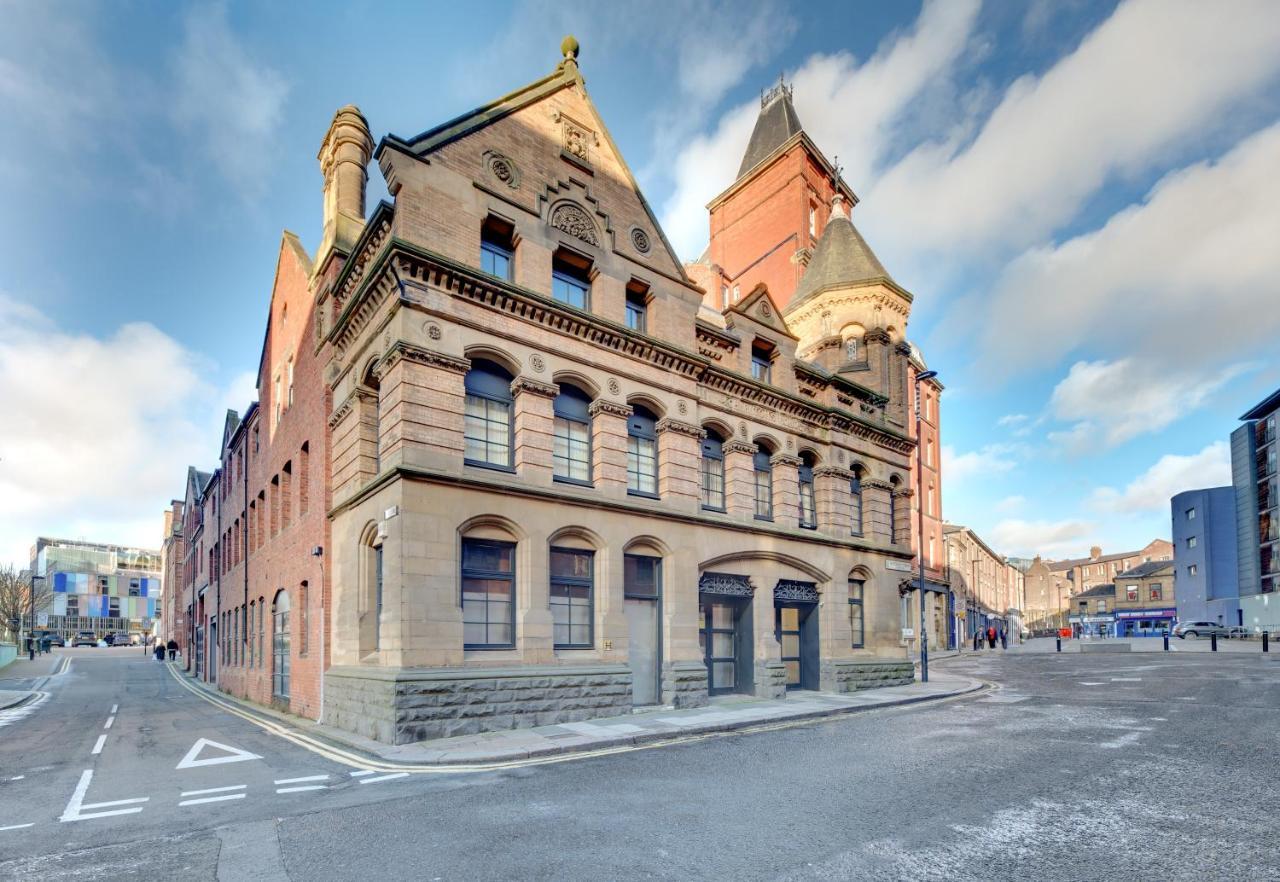 Charltons Bonds 1b By Week2week Apartment Newcastle upon Tyne