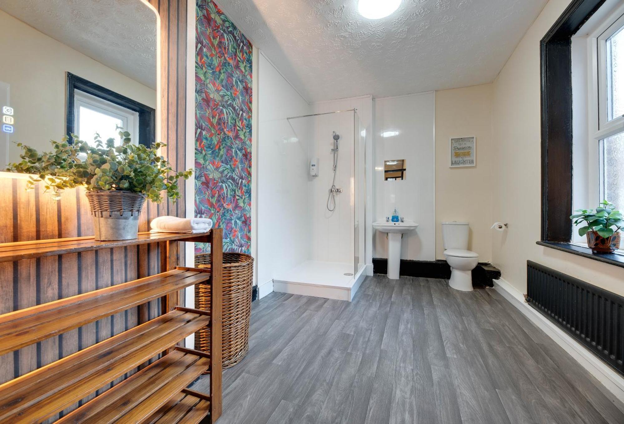 35 Apartment *
