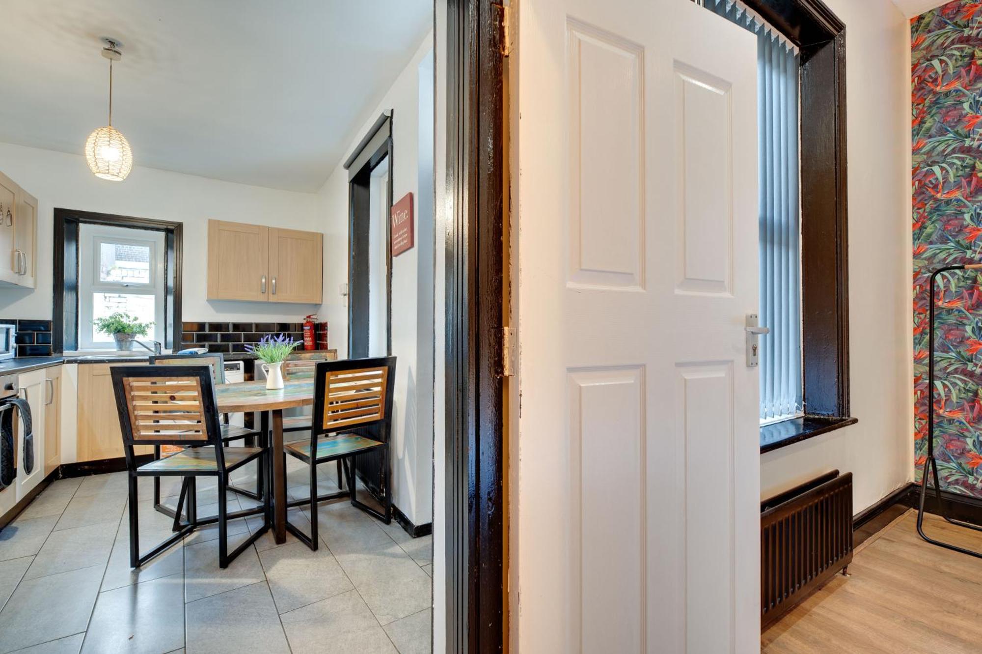 Apartment 35