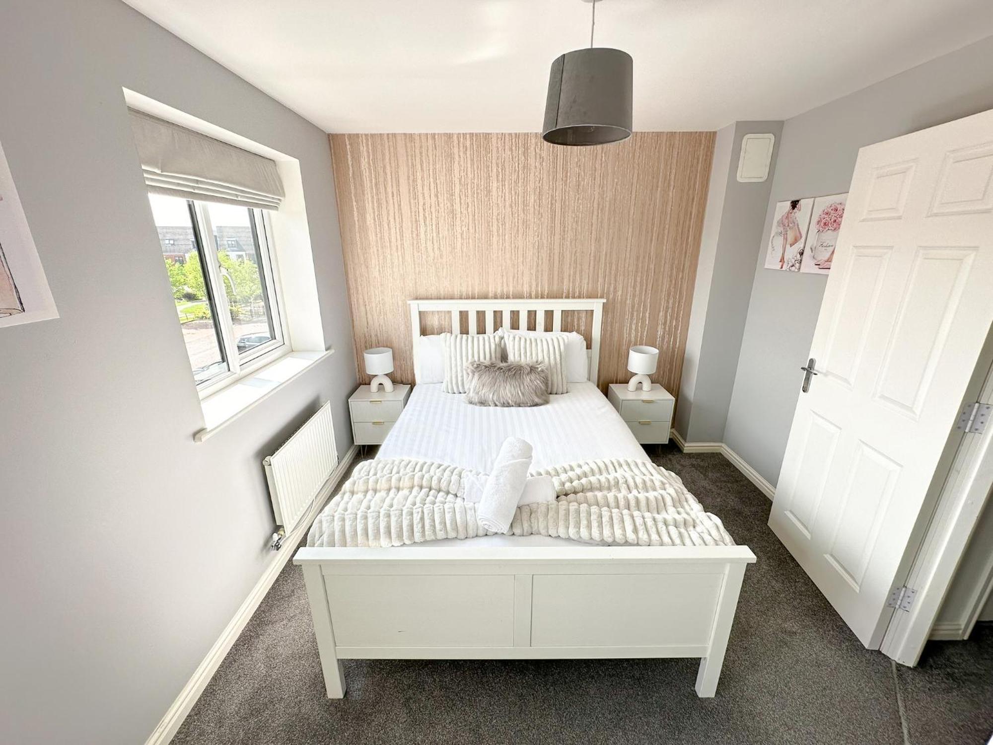 Luxury 4 Bed House - Free Parking - Contractors - Relocators Newcastle upon Tyne