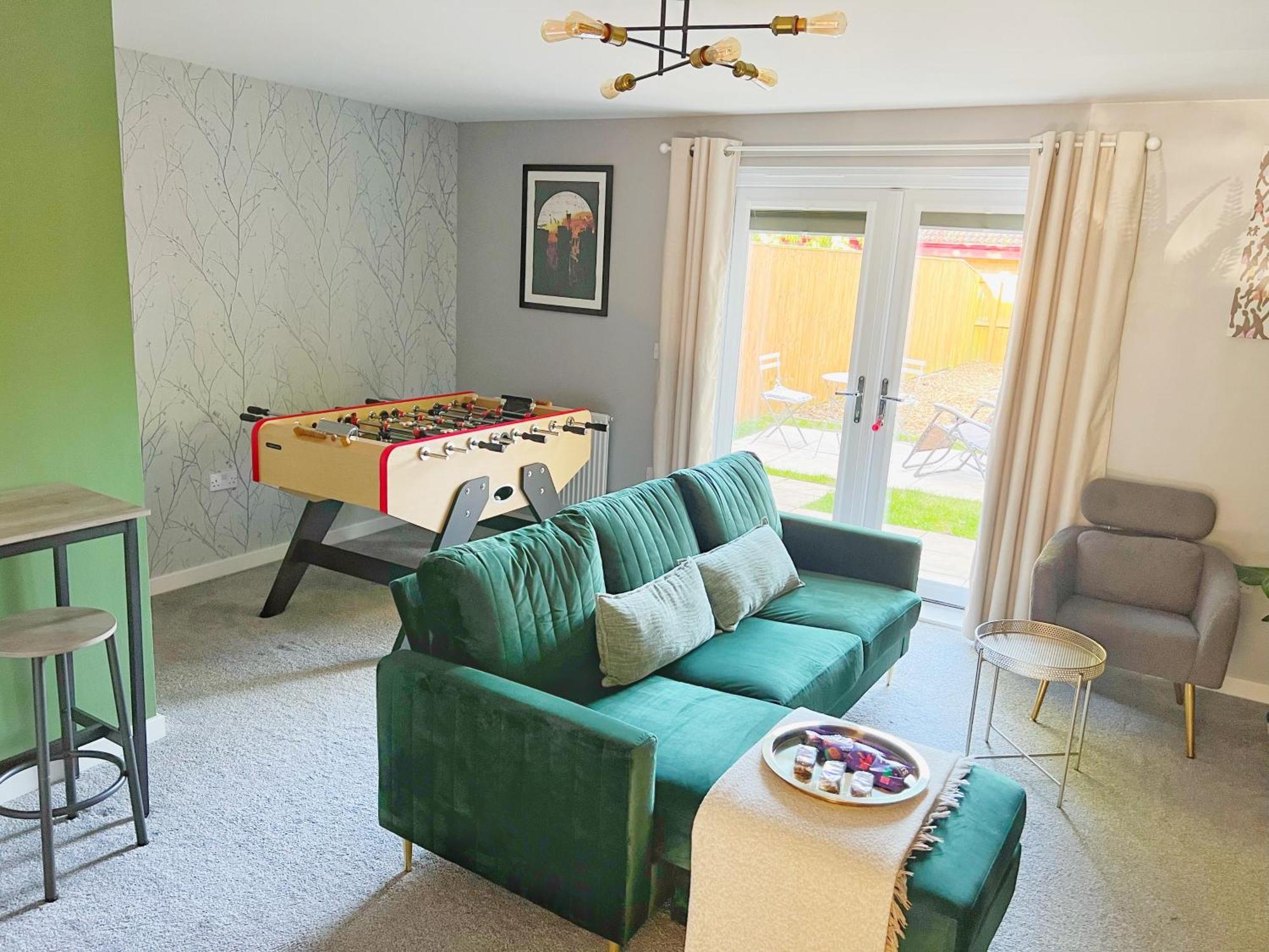 Comfy Modern 3br Semi Detached 400mb Wifi Free Double Parking Holiday home Newcastle upon Tyne