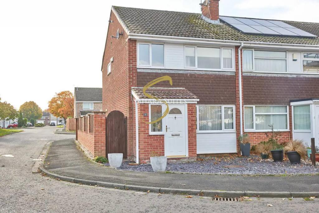 Long Stays - Cosy 3Br - Newcastle Retreat - Rvi & City Centre - Garden - Parking - Near High Street *