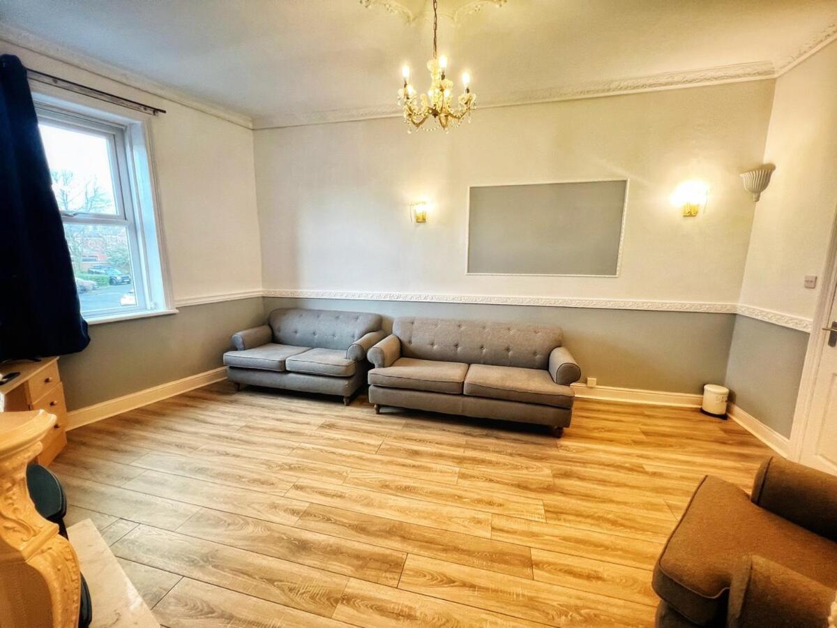 Apartment Numero Uno Essential Base Newcastle upon Tyne