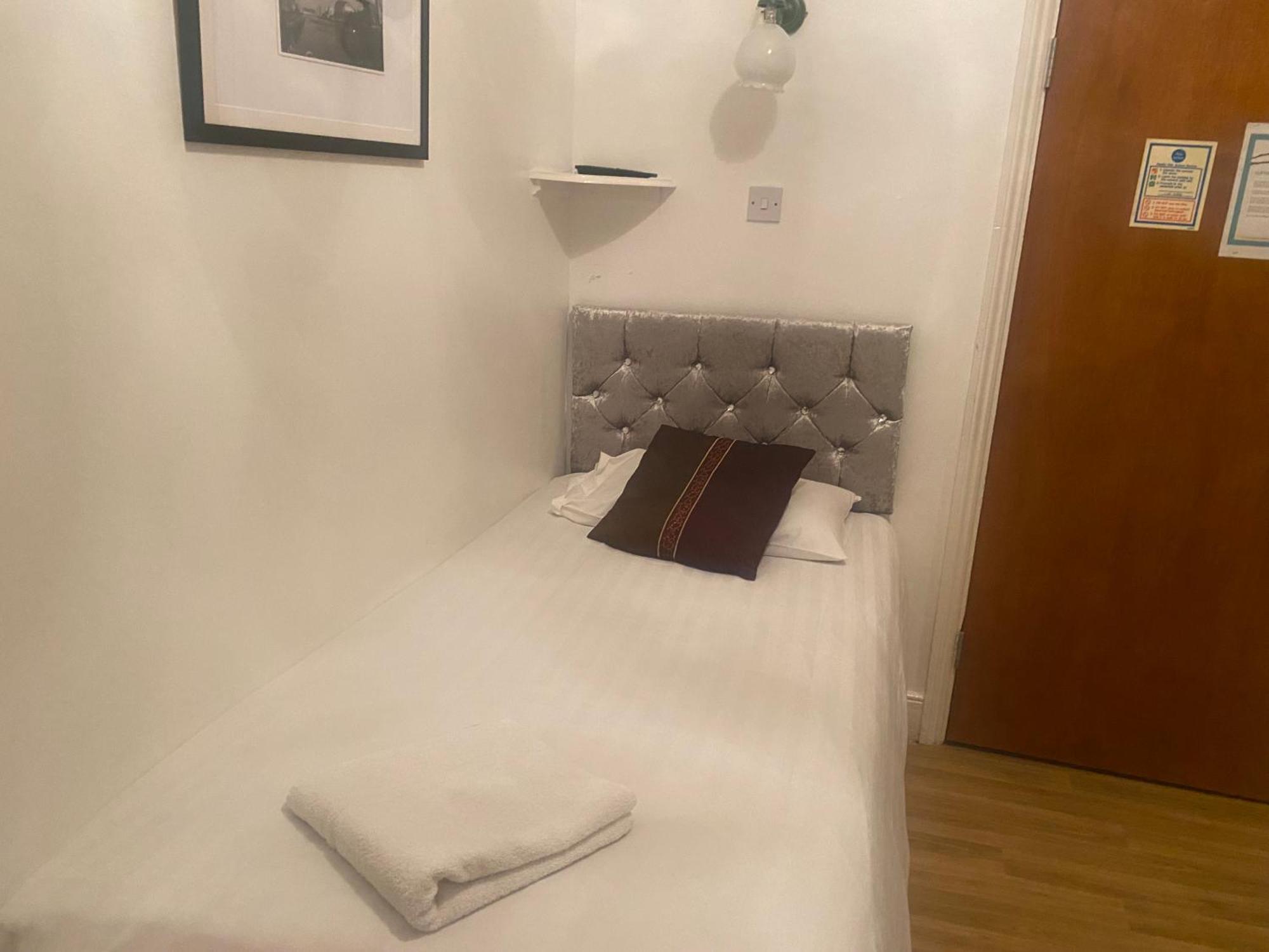 The Clifton 3* Newcastle upon Tyne
