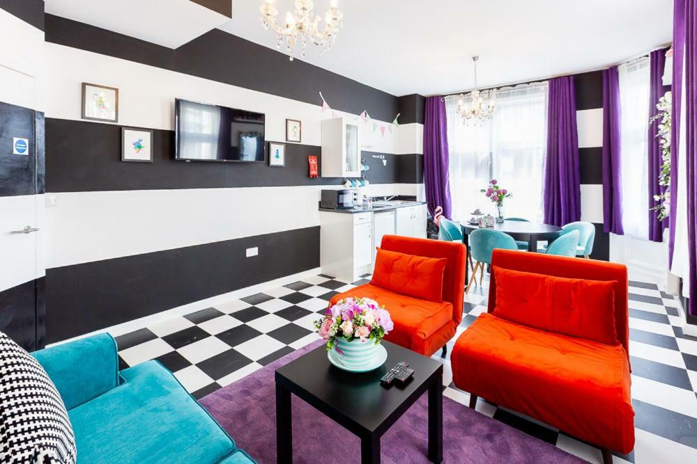 Honeypot House Apartment *