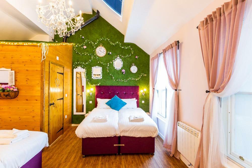Honeypot House