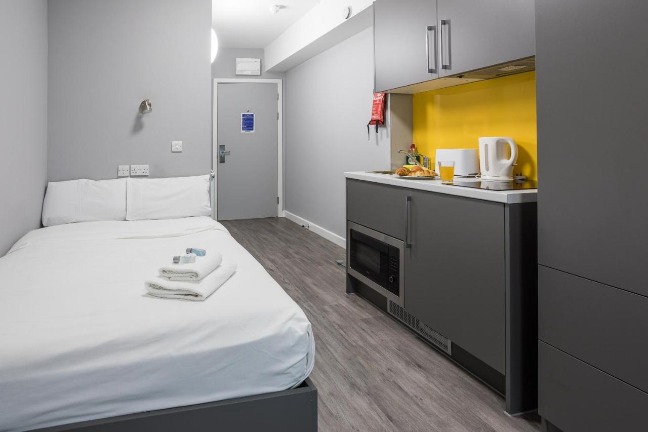 Luxurious Sk * Newcastle upon Tyne
