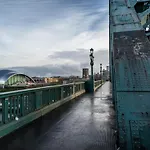 Newcastle City Centre Apartment