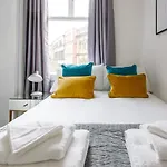 Stylish Apartment In The Heart Of Newcastle Centre