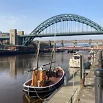 Mosley Street: Newcastle City View