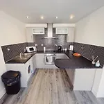 Newcastle City Centre, Two Bedroom, Sleeps 6